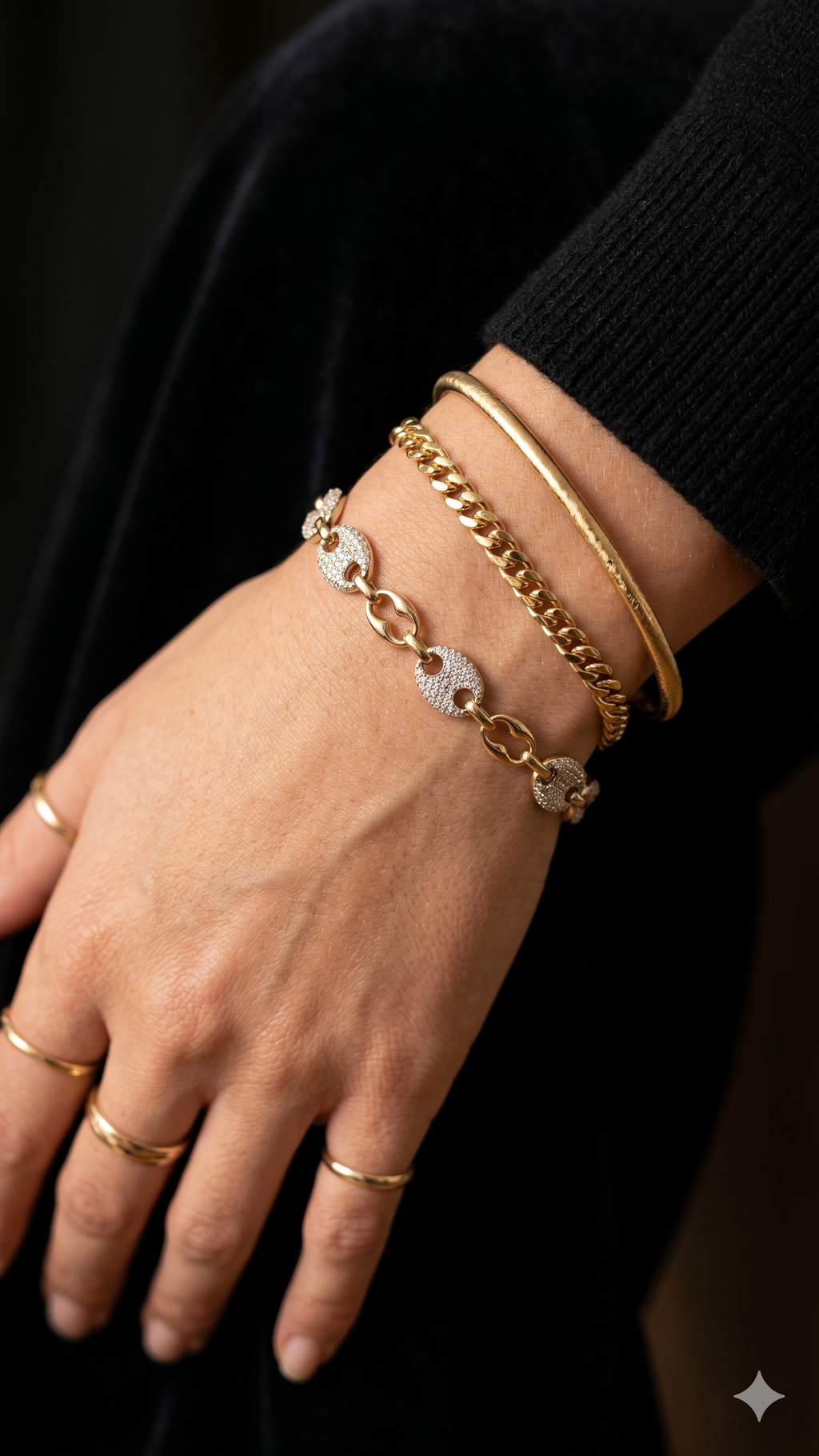 Gold Pavé Oval Link Bracelet