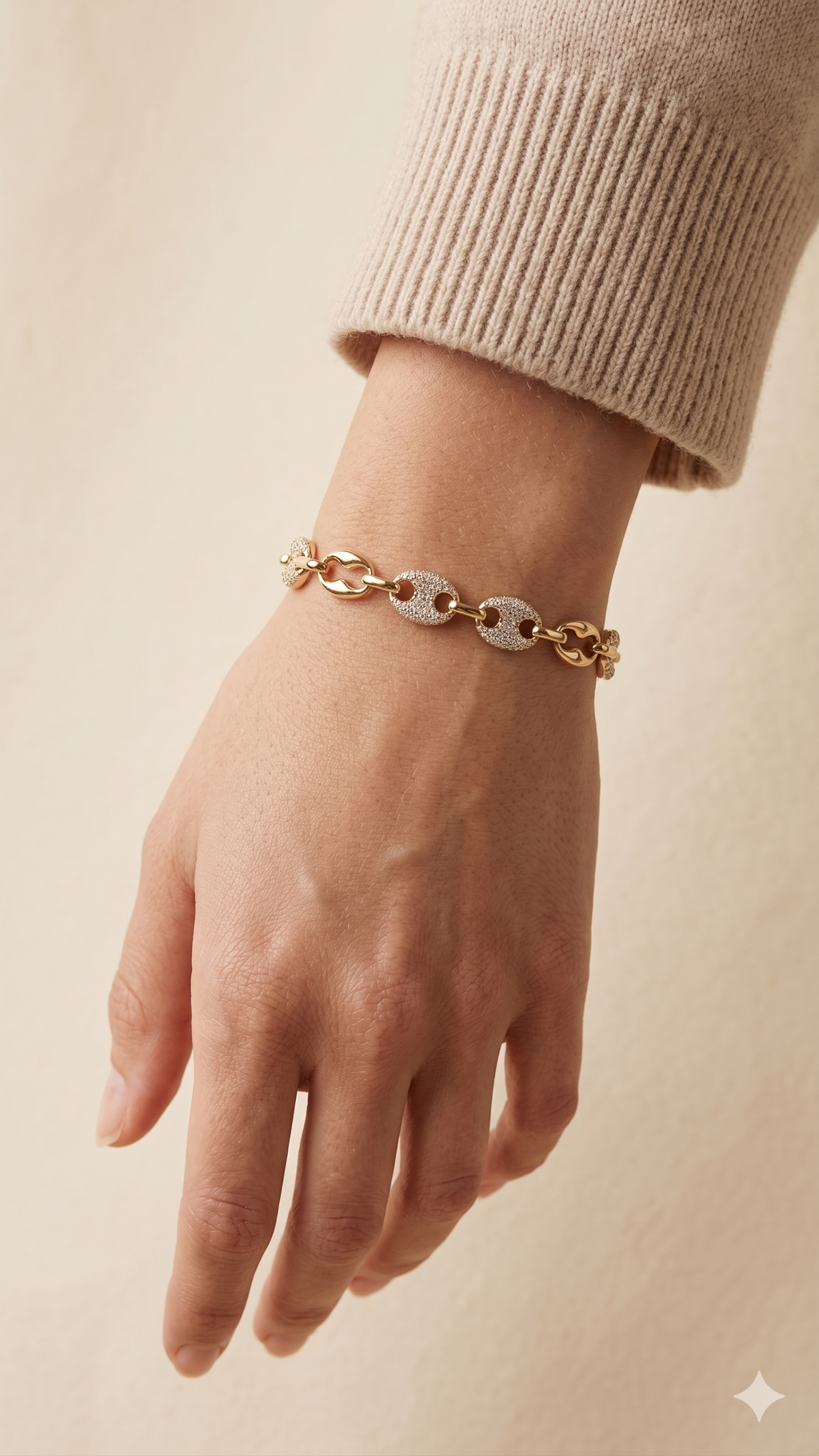 Gold Pavé Oval Link Bracelet
